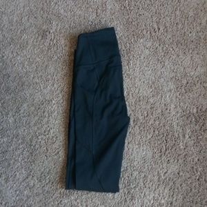 Victoria secret sport tights with pockets